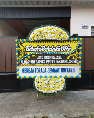 Papan Bunga Duka di Rempang Cate