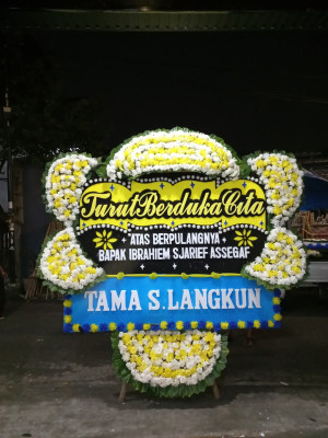 Papan Bunga Duka di Rempang Cate
